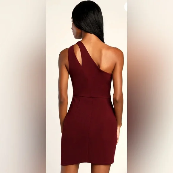 Lulu's Burgundy One Shoulder Dress - Picture 2 of 3
